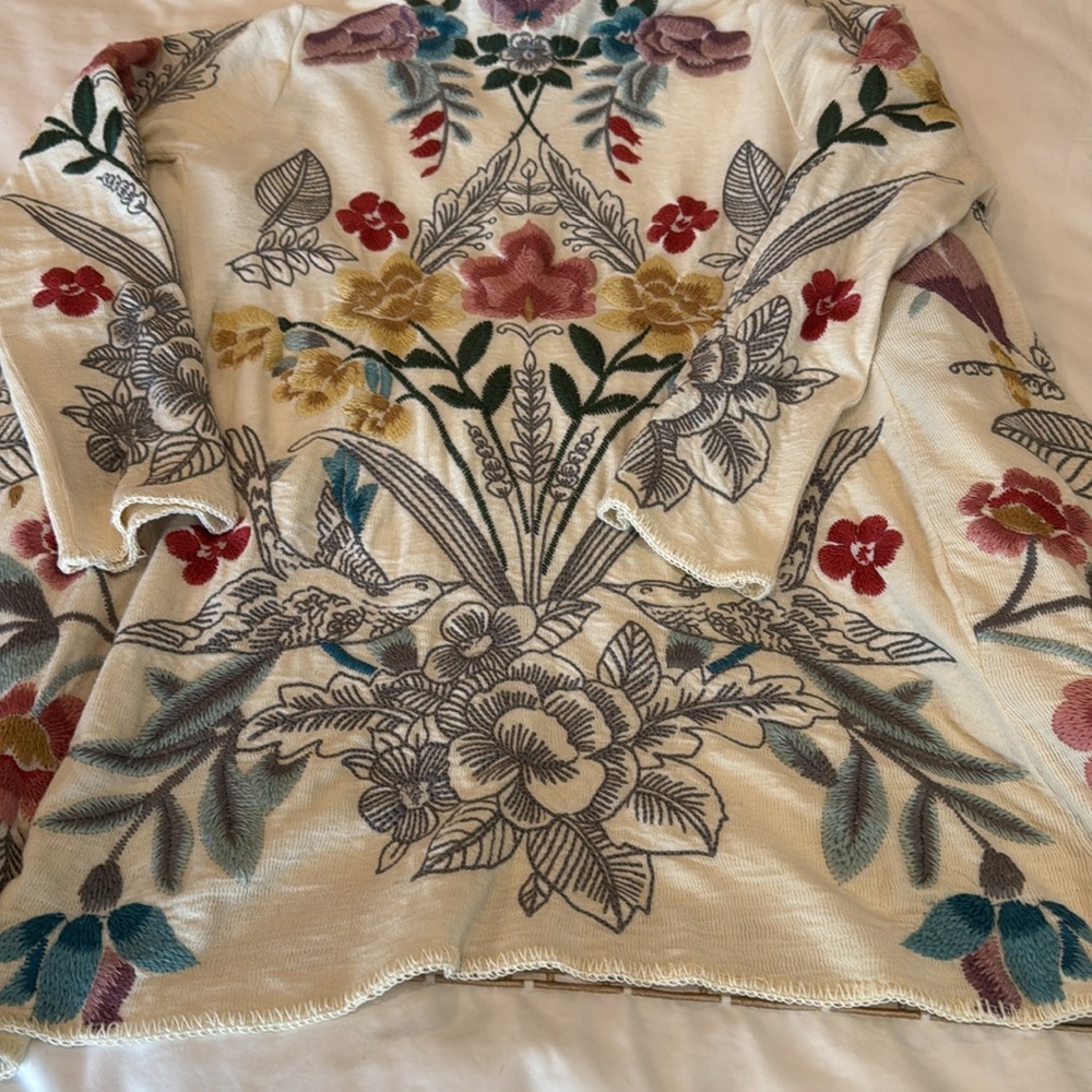 Johnny Was Floral Cream Poncho - Picture 4 of 4